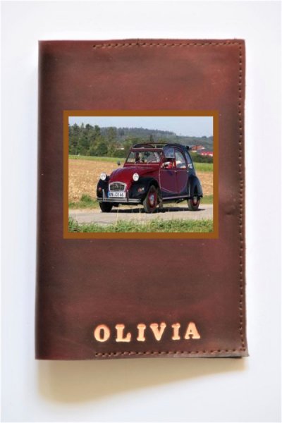 Range papiers de voiture en cuir &agrave; personnaliser