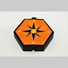 relógio de sol de bolso todo em pele